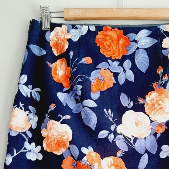 TALBOTS | Floral Cotton Blend Short Mini Skirt Navy Blue & Red Roses Sz 2 - Picture 7 of 12
